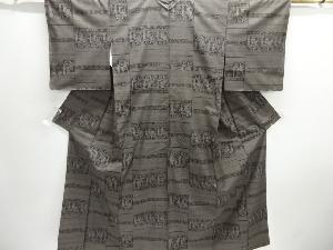 クリスマスセール大特価品　未使用品　エジプト更紗模様織り出し本場泥大島紬着物(7マルキ)